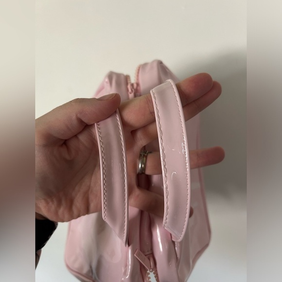 Kylie Jenner Makeup Bag - Picture 3 of 7